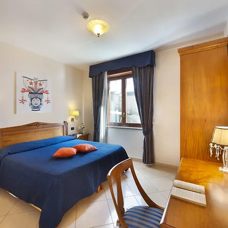 Ulisse Deluxe Sorrento