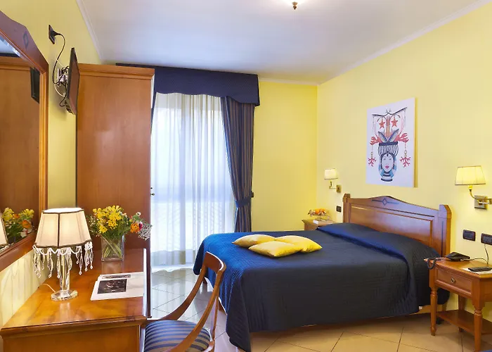 호텔 울리세 디럭스 3*