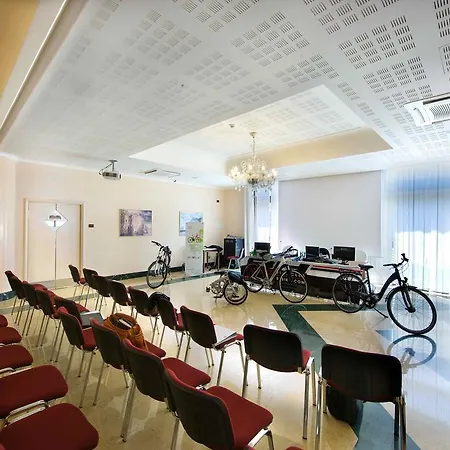 Ulisse Deluxe Hotel 3*