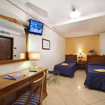 Hotel Ulisse Deluxe 3*